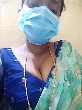 Snapshot of Jyotilakshmi chatting on 10/24/25, 09:38 Jyotilakshmi online show from 10/24/25, 09:38