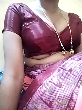 Snapshot of Jyotilakshmi chatting on 11/07/25, 05:24 Jyotilakshmi online show from 11/07/25, 05:24