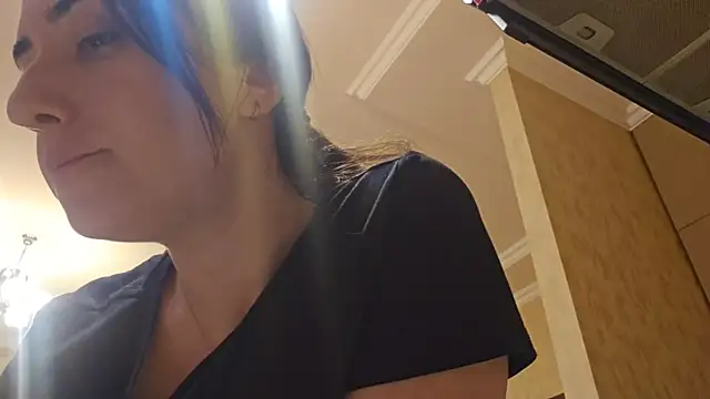 AlejandraDelaney online show from 04/05/26, 03:09