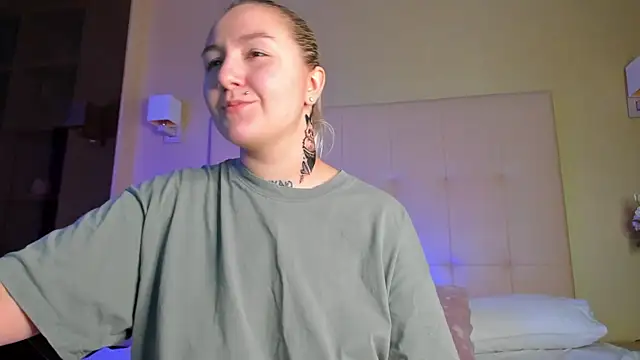 Debbie Taylor online show from 10/21/25, 05:13