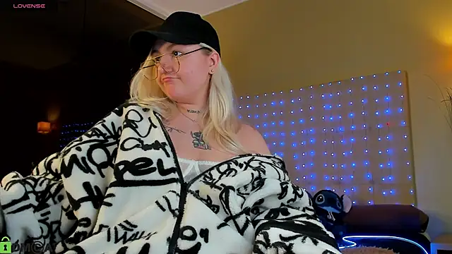 Debbie Taylor online show from 04/18/26, 07:58