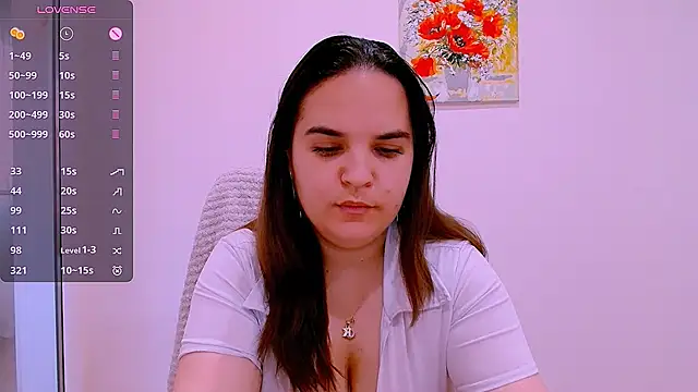 Snapshot of Ella-Diamond chatting on 04/27/26, 05:00 Ella-Diamond online show from 04/27/26, 05:00