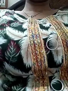 Snapshot of Rajni-Mehra chatting on 02/26/25, 11:41 Rajni-Mehra online show from 02/26/25, 11:41