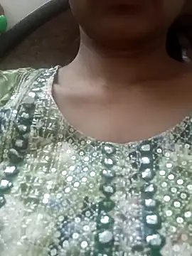 Snapshot of Rajni-Mehra chatting on 03/23/25, 03:21 Rajni-Mehra online show from 03/23/25, 03:21