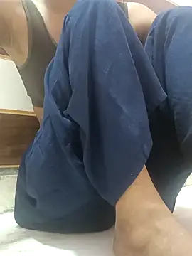 Snapshot of Rajni-Mehra chatting on 09/21/25, 05:42 Rajni-Mehra online show from 09/21/25, 05:42