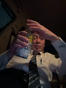 SaneService9 online show from 12/19/25, 08:16