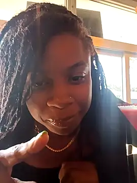 Snapshot of miamiworld chatting on 03/11/25, 08:42 miamiworld online show from 03/11/25, 08:42