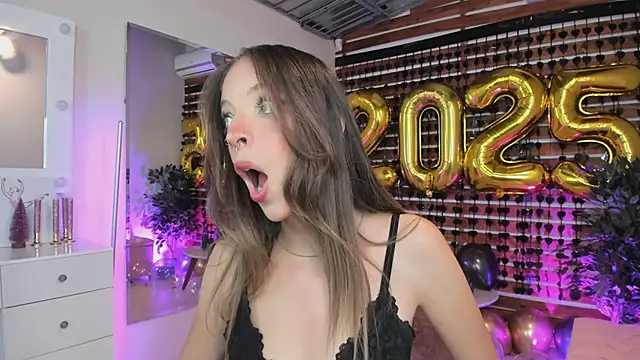 Sapphire Venuss online show from 12/30/24, 10:45