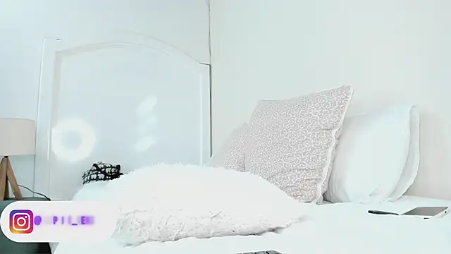 Sapphire Venuss online show from 01/11/25, 12:33