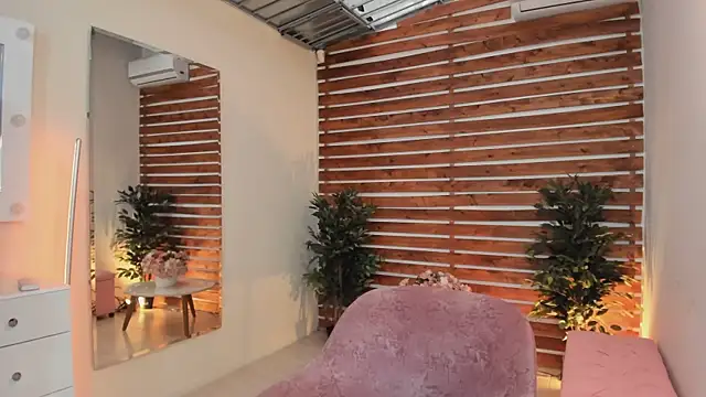 Sapphire Venuss online show from 03/07/25, 09:59