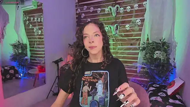 Sapphire Venuss online show from 10/29/25, 01:19