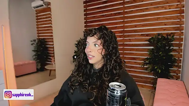 Sapphire Venuss online show from 01/15/26, 12:59