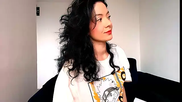 miabeautyxx online show from 03/25/26, 01:50