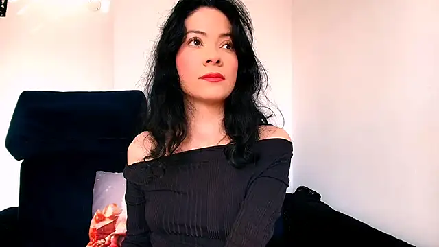 miabeautyxx online show from 04/22/26, 01:23