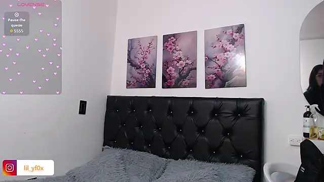 Snapshot of lily_f00x chatting on 09/14/25, 12:04 lily f00x online show from 09/14/25, 12:04