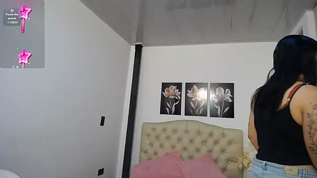 lily f00x online show from 04/10/26, 12:32