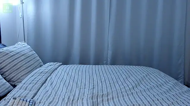 erika hoiree online show from 02/17/26, 05:04