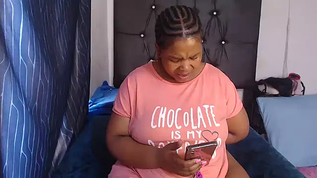 Snapshot of BigbootyNickyx chatting on 11/20/25, 06:46 BigbootyNickyx online show from 11/20/25, 06:46