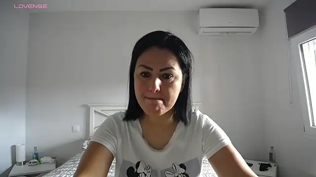 Snapshot of Sofiiaa_Cooper chatting on 02/05/26, 10:31 Sofiiaa Cooper online show from 02/05/26, 10:31