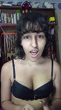 Snapshot of Sw_Mahnenwolf chatting on 12/18/25, 12:11 Sw Mahnenwolf online show from 12/18/25, 12:11