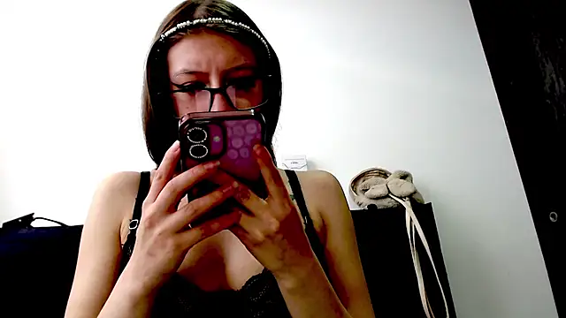 Aurora blossom   online show from 11/26/25, 09:38