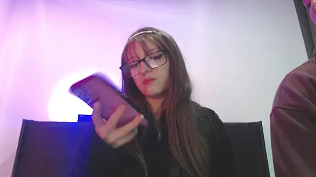 Aurora blossom   online show from 12/03/25, 08:51