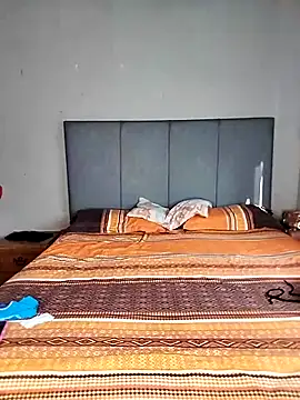 ThickPearlx23 online show from 04/01/26, 06:14