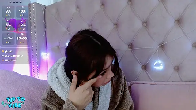 Maddy 14 online show from 12/13/24, 03:11