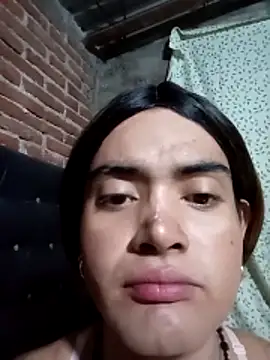 yovana13 online show from 12/15/25, 02:16