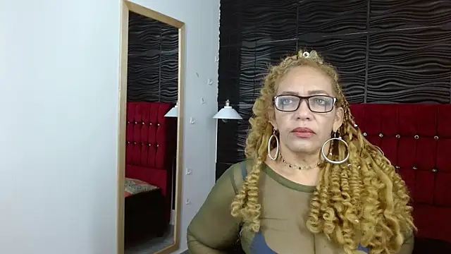 Snapshot of PervertedMature chatting on 01/12/25, 10:23 PervertedMature online show from 01/12/25, 10:23
