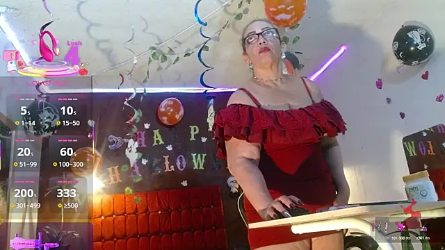 Snapshot of PervertedMature chatting on 10/15/25, 02:55 PervertedMature online show from 10/15/25, 02:55
