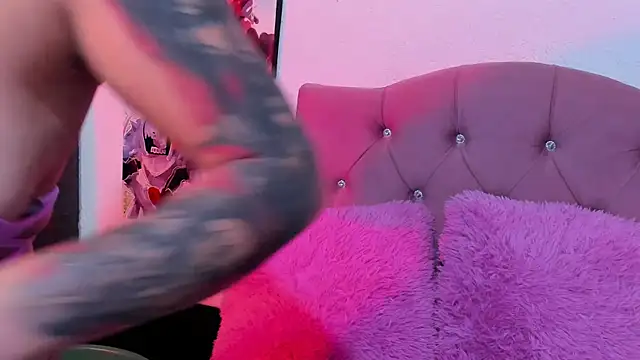 Mila nixon02 online show from 10/12/25, 04:33