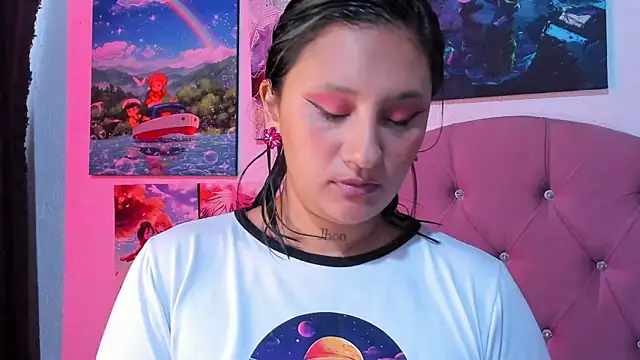 Mila nixon02 online show from 07/24/26, 05:00