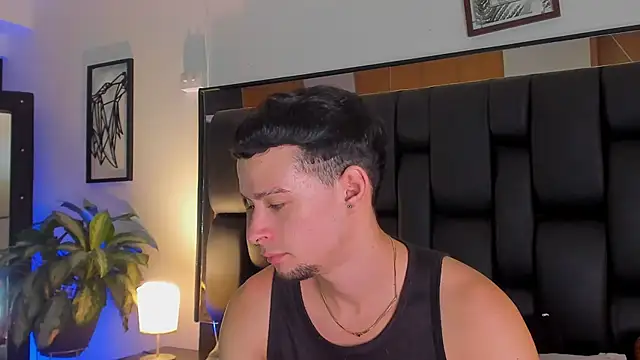 JadeSmiith  online show from 09/23/25, 10:24