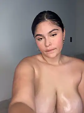 Sarasweet sex online show from 04/28/26, 02:27