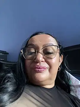 Gia Nahomi online show from 12/13/24, 08:37