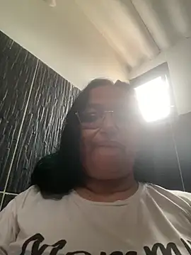 Gia Nahomi online show from 03/16/25, 08:54