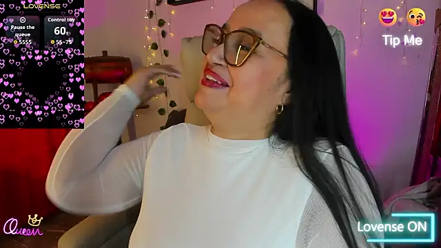 Gia Nahomi online show from 03/17/26, 10:46