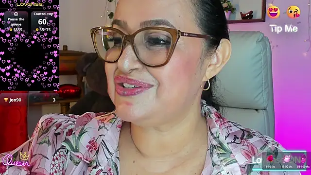 Gia Nahomi online show from 04/18/26, 11:05