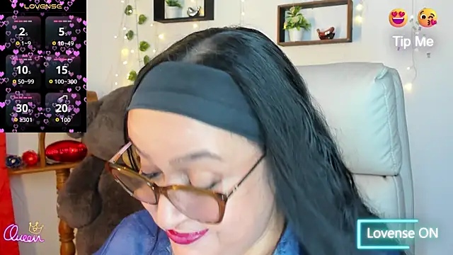 Gia Nahomi online show from 04/20/26, 10:22