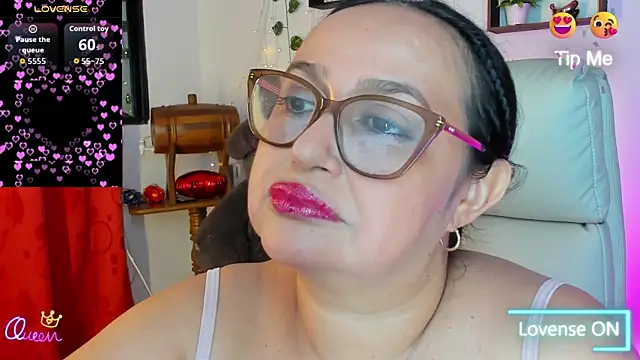 Gia Nahomi online show from 04/22/26, 11:39