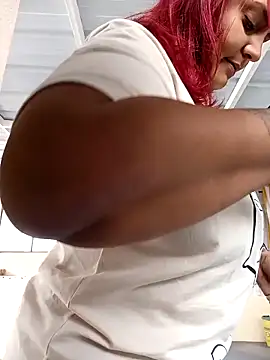 Snapshot of Ambarsexbutler chatting on 03/05/25, 04:13 Ambarsexbutler online show from 03/05/25, 04:13