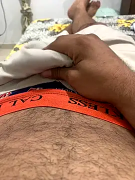 VouchingLagging online show from 10/03/25, 10:07