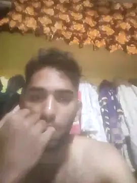 Snapshot of loganwollf chatting on 02/25/25, 04:42 loganwollf online show from 02/25/25, 04:42