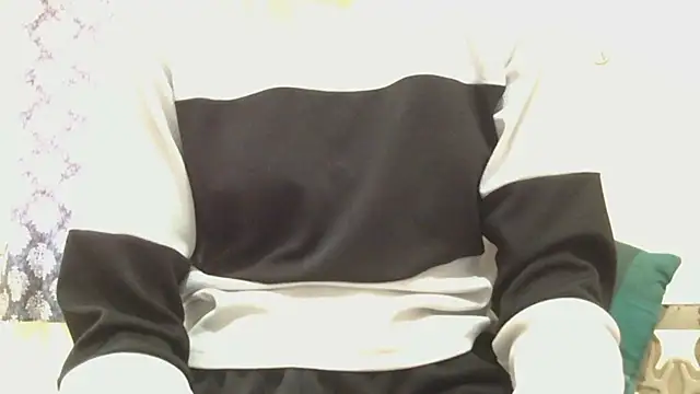 manisha baby online show from 12/18/25, 04:51