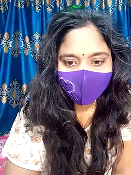 Hot Maleka online show from 03/11/25, 01:16