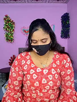 Hot Maleka online show from 11/05/25, 04:29