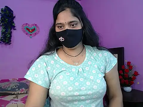 Hot Maleka online show from 03/16/26, 01:33