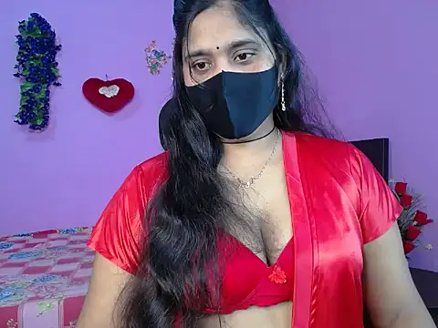 Hot Maleka online show from 04/17/26, 04:43