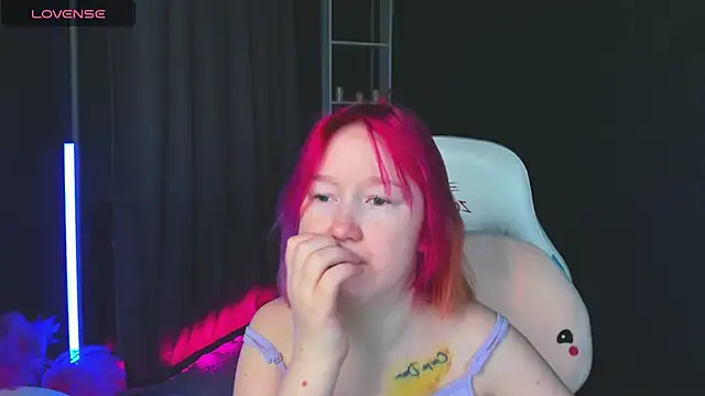 Sara Robinson online show from 03/15/25, 03:07